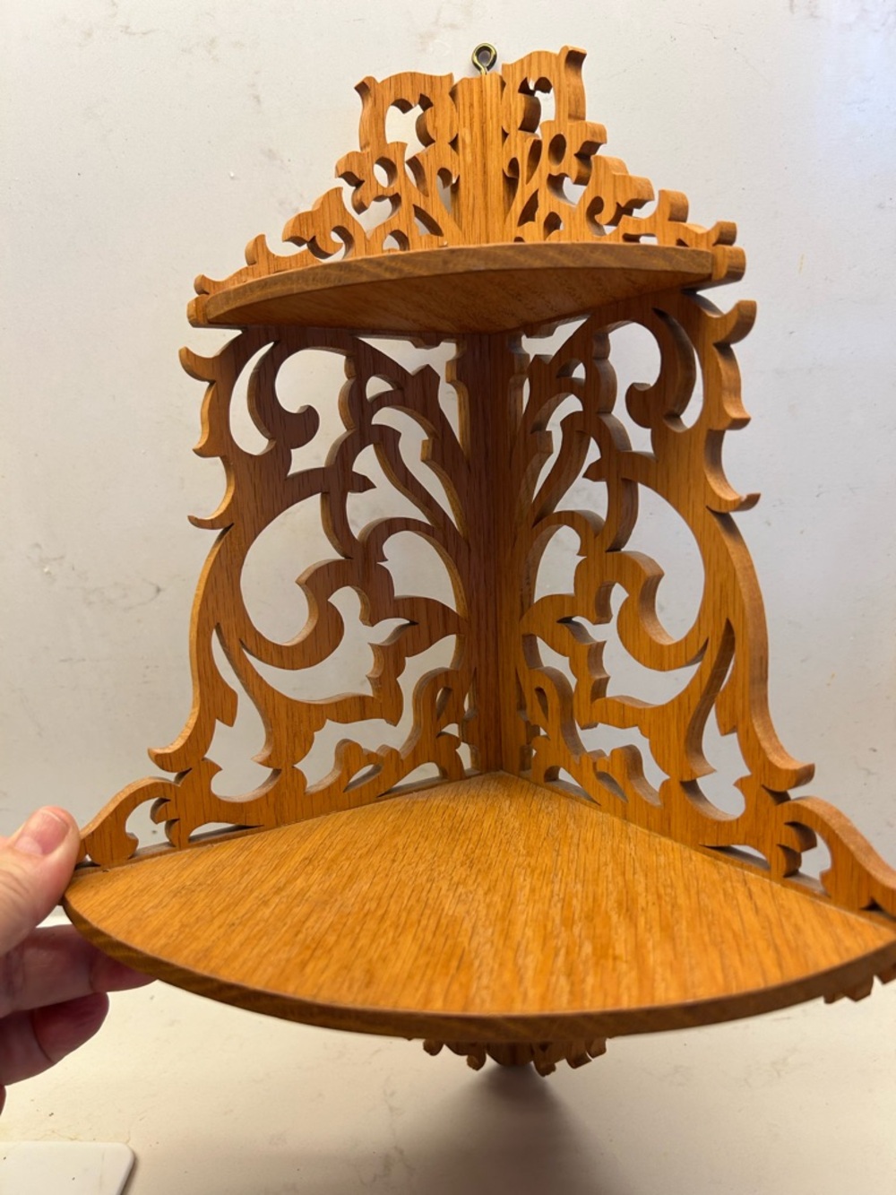 Vintage Ornate Victorian Fretwork Style Wooden Corner Wall Shelf 14 inch tall